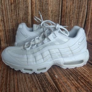 Nike Women's AirMax 95 size 9.5
